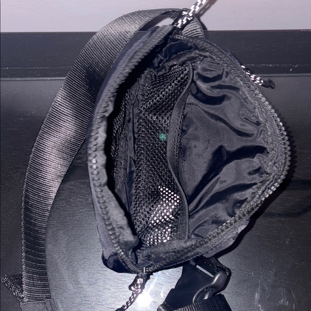 Fabletics Belt Bag - Picture 3 of 3